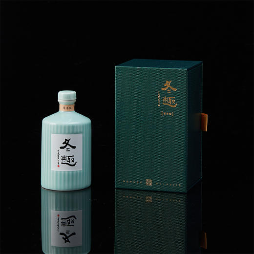 冬趣手工黄酒 单一年份 每年全新挑坛开坛 短水工艺 风味浓郁精炼 尊享礼2005年份300ml2瓶+梅子青酒杯x2只 /经典2007年份700ml  （上海京东/顺丰发货） 商品图5