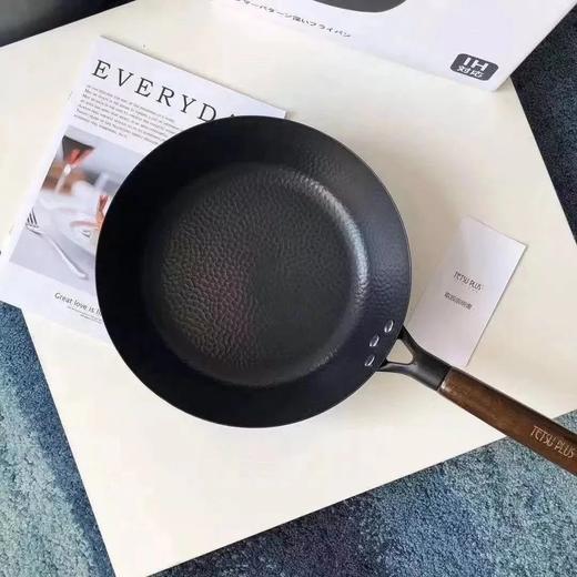 出口转内销，捡漏价39.9到手TETSU PLUS铁锅煎炒锅 精铁材质 捶打纹工艺 可拆卸榉木手柄 超高性价比 无论是燃气基地直邮灶电磁炉都能用 商品图9