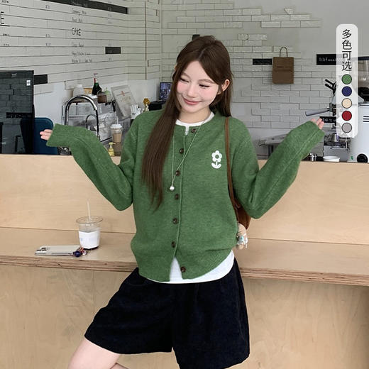 西遇长袖针织开衫女秋季新款韩系单排扣花朵圆领毛衣外套SS051543 商品图0