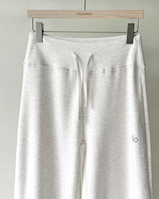 现货 THS-限时 女士 alo 万能搭配 居家外出 软软糯糯糯叽叽慵懒显瘦直筒针织裤  2色 BJ3359 商品图6