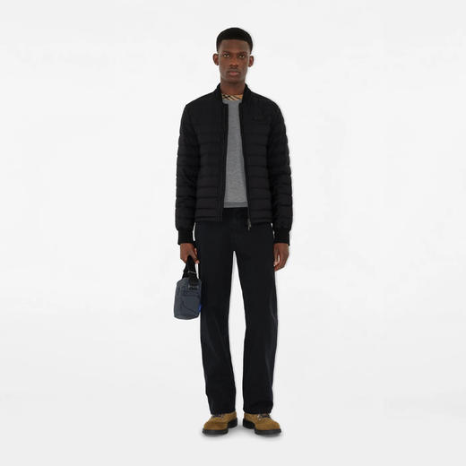 BURBERRY 巴宝莉 男士马术骑士徽标贴片绗缝尼龙羽绒服 黑色 8110272 A1189 商品图1