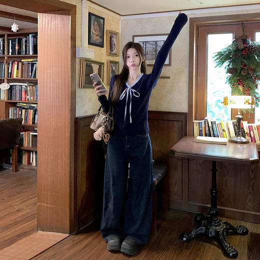 西遇v领长袖针织衫女秋季新款学院风系带蝴蝶结套头毛衣SS051560 商品图1