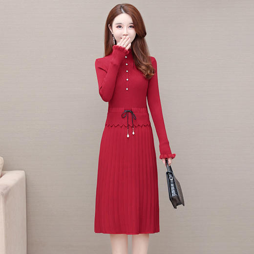 QYM 5CXFNR818-Y毛毛领针织连衣裙系带收腰长裙 商品图0