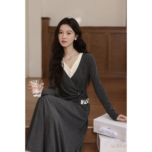 鹿向南「油画风铃」灰色宽松显瘦休闲半身裙秋季新款优雅长裙女士 商品图4