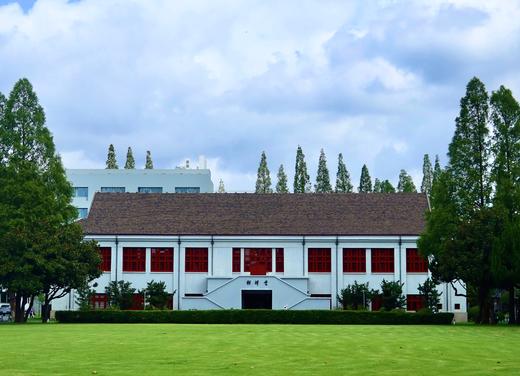 【猩咖说】上海复旦大学精华参观1.5H+精讲（10人精品小团含入校预约），漫步百年复旦，解锁“复旦人专属体验” 商品图0