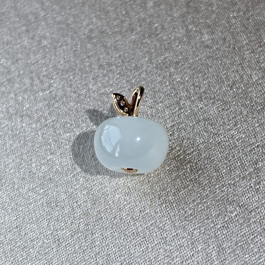 18K金和田玉（白玉）镶钻小苹果吊坠/苹果珠9*6mm
