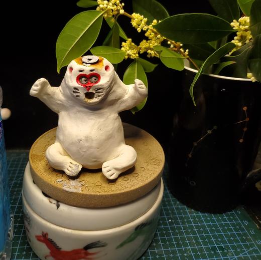搞怪泥猴陶瓷倒流香插 手工摆件装饰品 家居创意摆设桌面装饰中式礼物 商品图0