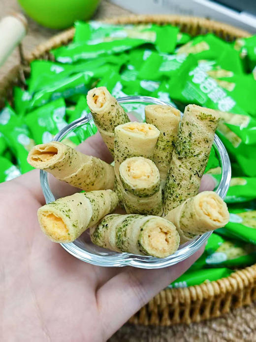 😍谁还没薅❓💰19.9秒杀180包【海苔蛋卷】，一包约一毛钱❗性价比拉满💯鲜脆香酥层层暴击💥好吃到停不下来🤤✅鲜脆海苔➕香甜蛋卷➕咸香肉松，三重美味锁死味蕾，越嚼越香🎉 商品图0