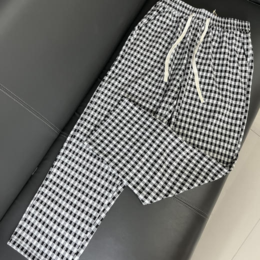 【169元2件】女士秋冬新款格子长筒磨毛直筒长裤休闲女裤【FD25327】 商品图1