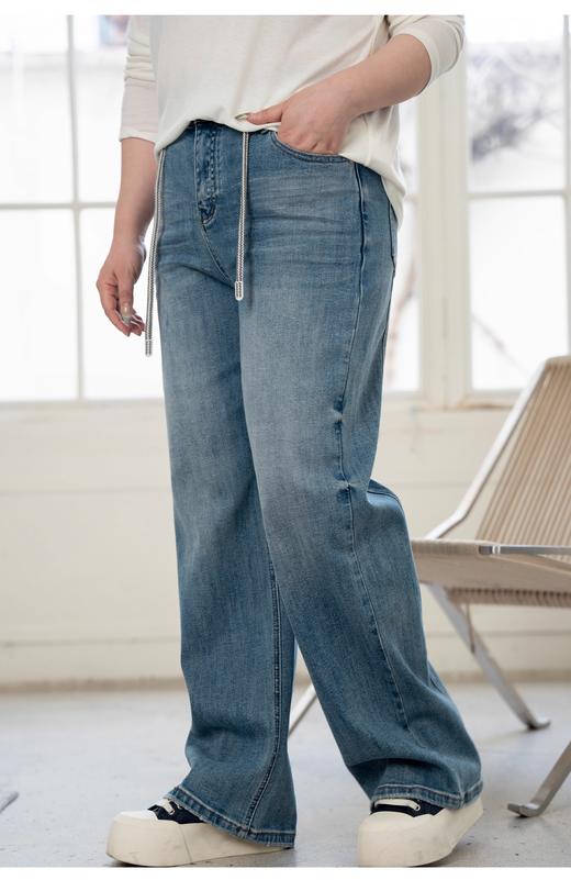 现货，48小时内发货【系带牛仔裤】加肥加大高个子系带牛仔裤，后松紧腰款式，这条裤子的面料也很舒服 90%棉的复古蓝牛仔布，柔软又有质感不像那些硬邦邦的牛仔裤，穿着不舒服还显胖！ 商品图5