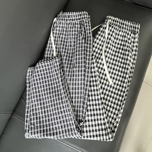 【169元2件】女士秋冬新款格子长筒磨毛直筒长裤休闲女裤【FD25327】 商品图0