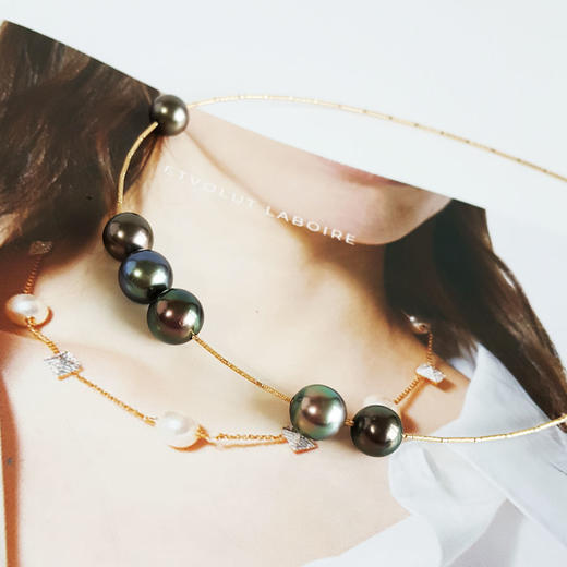 【天然正品】AU750黄金镶天然孔雀绿大溪地近圆约9-10MM海水珍珠项链链长：45.5CM（长度可调节）女士150925TJ25现售价：2680 商品图4