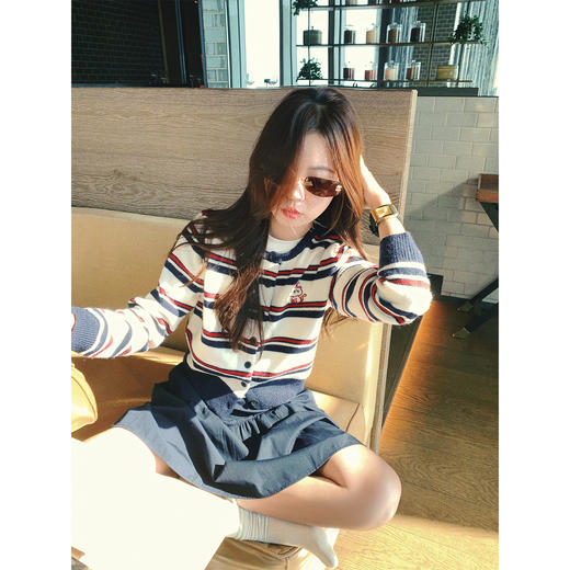 <曾小咸推荐>条纹毛衣开衫刺绣外套【预售款，预计3-15天发货】 商品图3