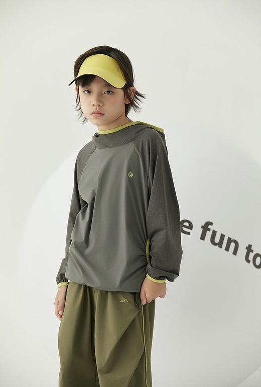 【童装服饰丨LittleBen320克山系卫裤/轻氧锦氢帽衫系列】面料舒适清爽，做工精细平整，版型设计高级又百搭，适合多种场景穿搭 商品图5