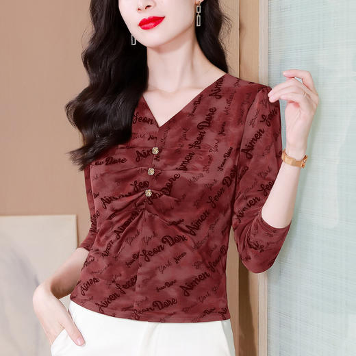 KQL 765G396新款V领修身洋气百搭上衣 商品图2