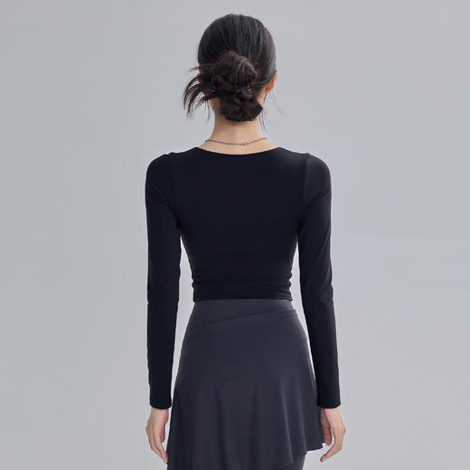 跃牌【海听系列】2025新款带胸垫纯欲性感修身瑜伽服短款方领纽扣长袖上衣XC55 商品图2