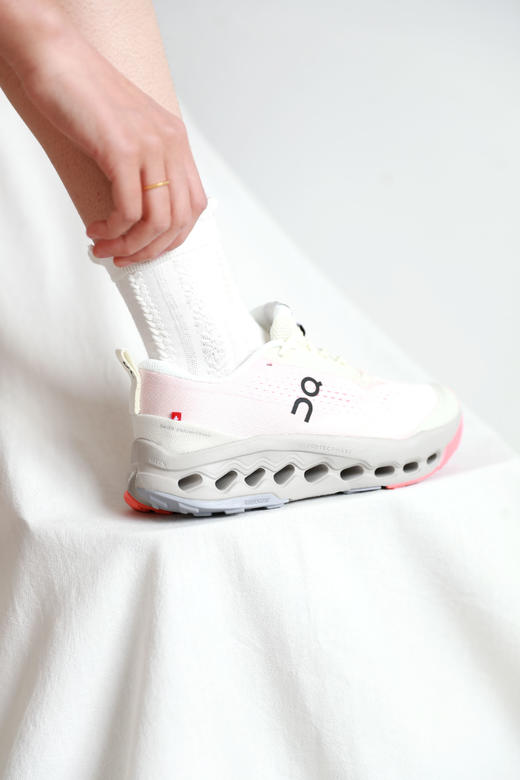 飞一样的感觉，马拉松竞速跑鞋。户外缓震越野山地跑步鞋C092388 商品图7