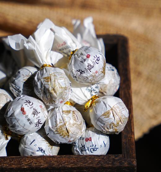 【高奢龙珠】【一泡难求曼松小高杆】2024年头春古树重磅资源老客分享，品质远超古树 树高大约在8米左右，70克/罐 商品图9