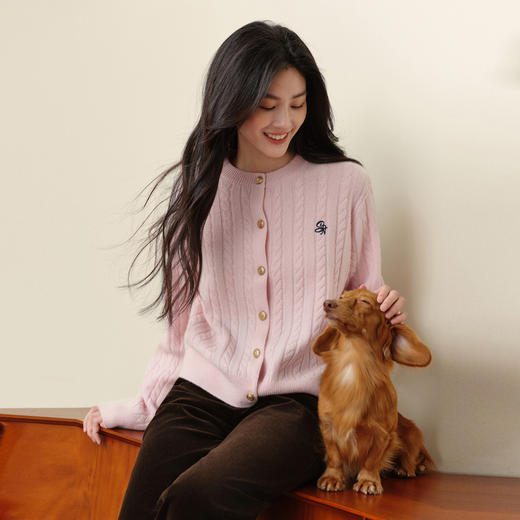 【严选】诗凡黎刺绣绞花长袖针织衫2025秋新款慵懒温柔软糯小麻花毛衣外套7G9132971 商品图0