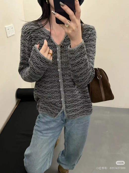 小香羊毛千金开衫 商品图1