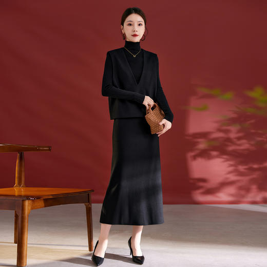 QS25秋冬新款不规则显瘦包臀半身裙女高腰通勤垂感中长款一步裙2733 商品图3