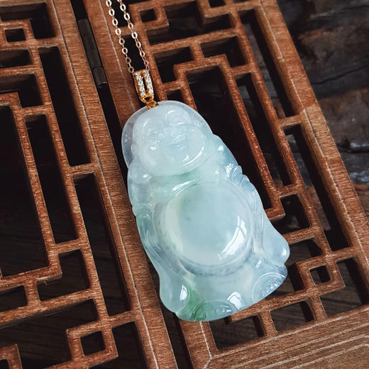 【天然正品】A货翡翠AU750黄金镶天然细腻冰种飘蓝花佛公翡翠吊坠项链链长：45CM（长度可调节）女士060925NJS18现售价：3280 商品图7