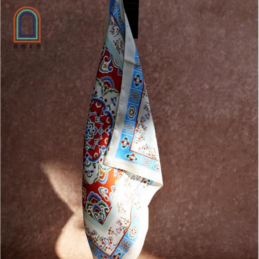 敦煌文创 繁花系列艺术丝巾（藻井） 商品图1