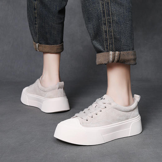 FC82553真皮复古厚底板鞋女秋冬新款圆头时尚百搭休闲单鞋女 商品图3