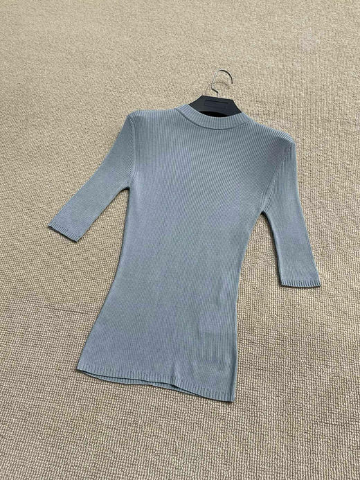 923-3 独家圆正 miu超弹力绢丝修身打底中袖衫 167/135穿40宽松合适 商品图10