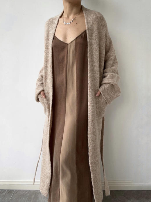 DONSEE10｜DS10AW2565-D 棕拼金 拼色质感吊带连衣裙 商品图3