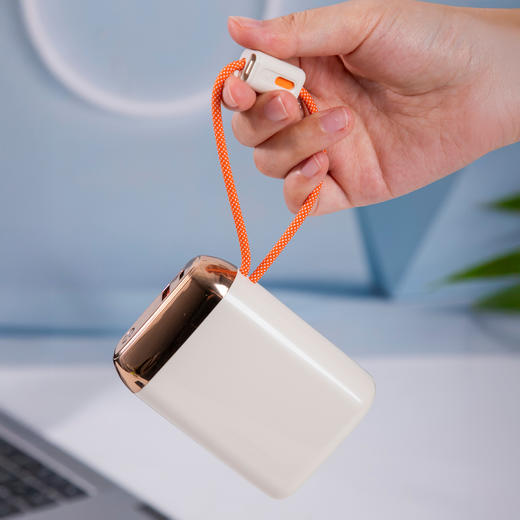 热卖！ 3C认证！幻响i-mu 轻奢便携充电宝 移动电源  自带双线 揣兜就走 大容量 超级快充 / 4合1快充数据线 商品图2