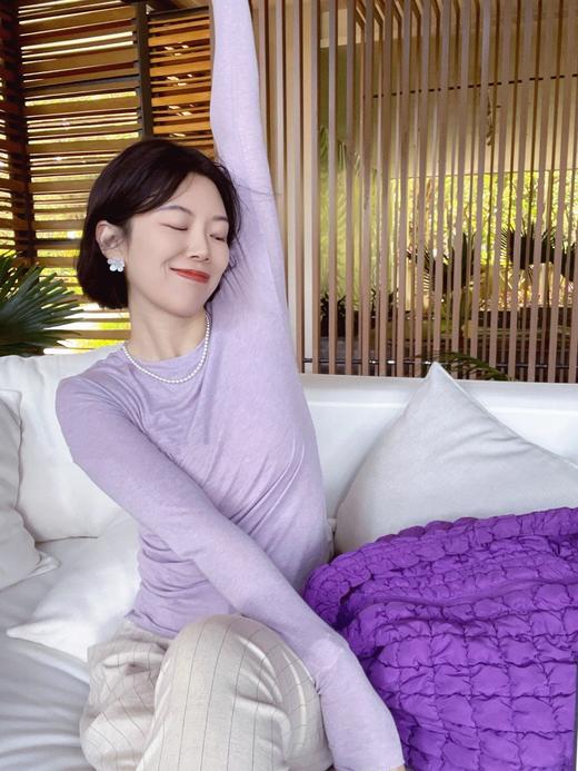 老米优品🎈3-5天发！《露指设计🌸 樱花淡雾紫软绵绵打底tee》长袖打底衫，柔软舒适 微透设计 叠穿单穿都好看 商品图4