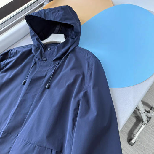 2025春秋季时尚简约压胶防水连帽休闲拉链夹克外套！ 商品图1