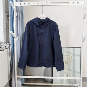 2025春秋季时尚简约压胶防水连帽休闲拉链夹克外套！