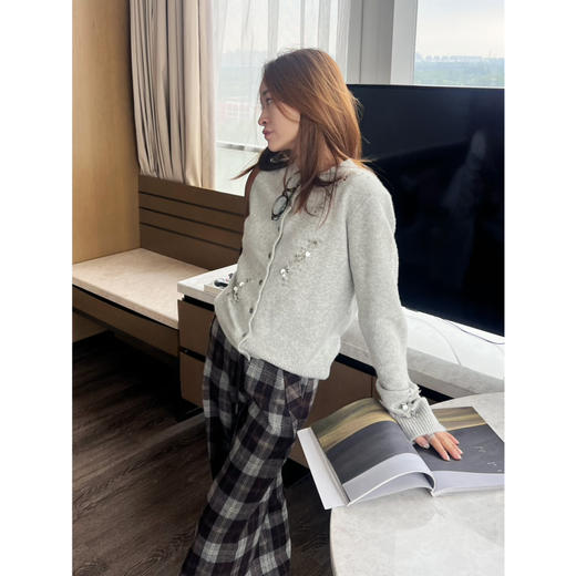 2509404   重工“繁星”手工钉珠开衫 商品图5