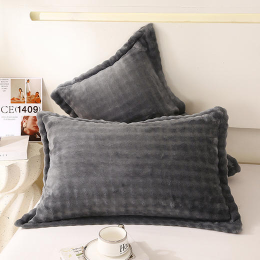 牛奶绒泡泡枕套秋冬加绒加厚48x74cm珊瑚绒枕头套家用枕芯内胆套 商品图2