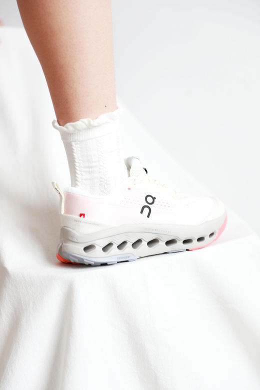 飞一样的感觉，马拉松竞速跑鞋。户外缓震越野山地跑步鞋C092388 商品图9