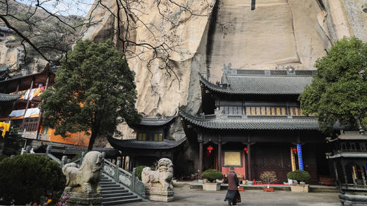 【猩咖说】杭州灵隐寺+飞来峰 文史大咖精讲 2H（15人精品小团含票 ），名寺名联，盛传不衰，走进灵隐寺飞来峰听故事 商品图7