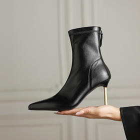 【预售5天】尖头高跟短靴女秋冬新款气质百搭细跟欧美风瘦瘦靴HB&1290