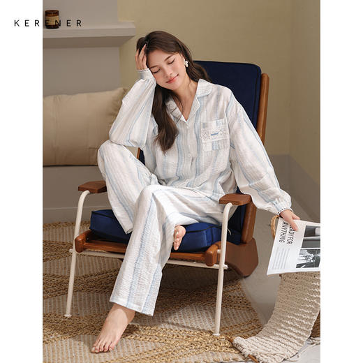 可人儿春秋季带胸垫泡泡绵女士长袖长裤睡衣可外出小众家居服套装 商品图1