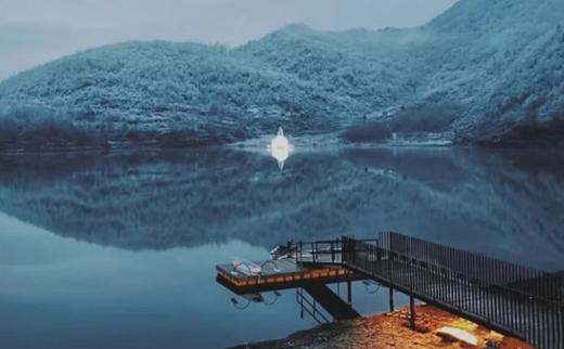 【浮云海子温泉度假酒店·开业超值6折特价】仅398元起住望海房/海景房，打卡川西治愈秘境，享早餐、温泉、划船…邂逅贡嘎日照金山！ 商品图2