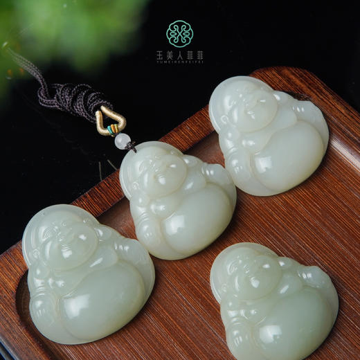 石惑珠宝~和田玉佛公吊坠约45mm 商品图0