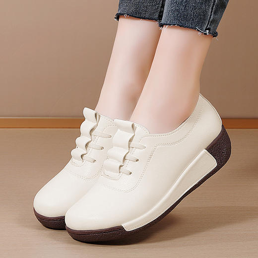 泉州鞋 真皮‘踩屎感‘一脚蹬厚底跛跟鞋 商品图0