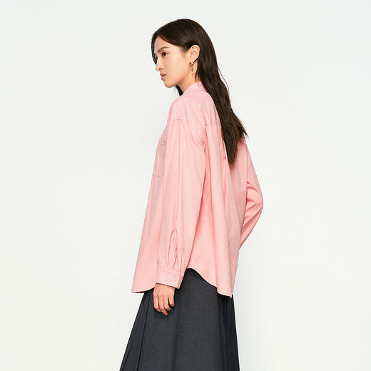 NEELLY纳俪商场同款秋季新款百搭减龄显白翻领衬衫女舒适简约衬衣N25094B04625 商品图1