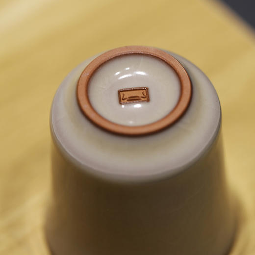 问鼎哥窑牛角款易悦杯 商品图1