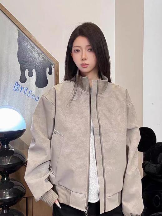 ✨【限时秒杀】☀️美式机车风情侣超纤防污外套26183款‼️立领设计+复古麂皮绒🥳，潮感痞帅，秒变利落型男，高级慵懒感拿捏～ ✔️免洗环保超纤皮革，💥兼具舒适性，很软，很轻，不会过分厚重 商品图2