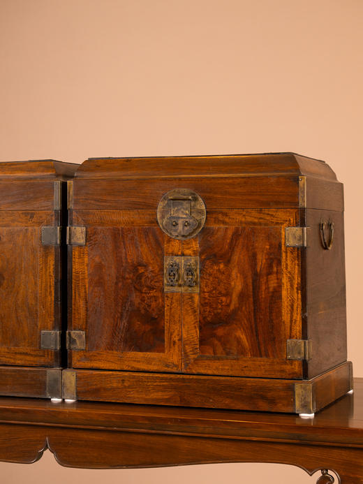 清	花梨木盝顶大官皮箱（一对） 商品图1