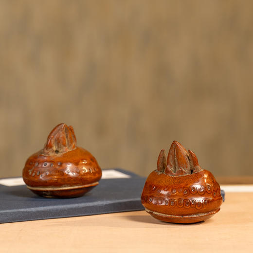 清	竹雕荸荠（一对） 商品图1