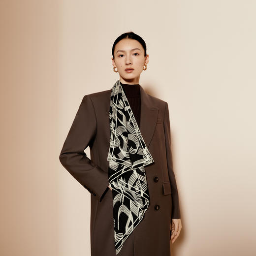 凤凰之家“织意无界”75厘米双面印花中方巾 商品图0