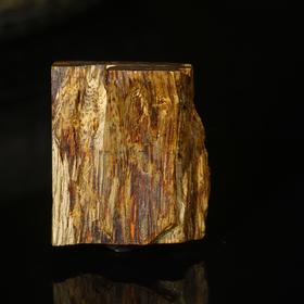 BC.AOE9.22-6  白棋沉水(材料)  11.85g